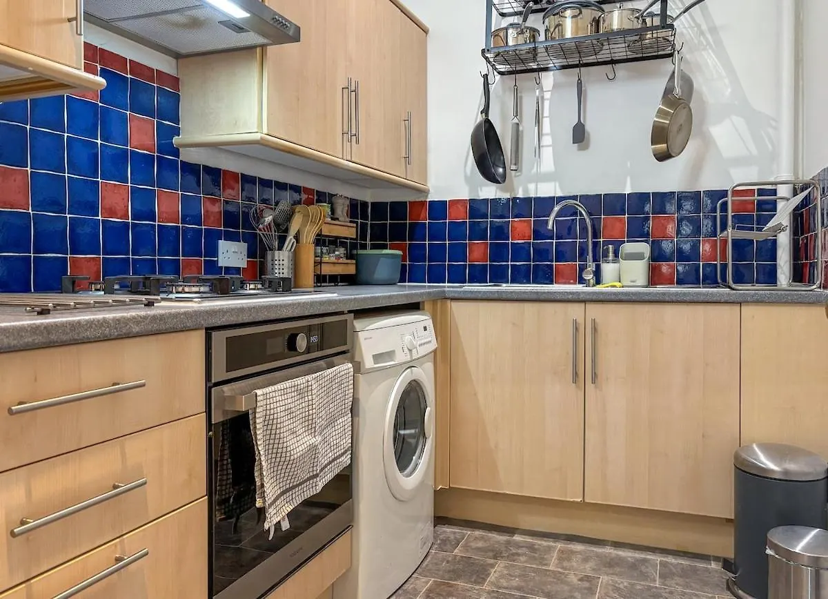 Appartamento Sunny Scandi Edinburgh Retreat 1Br, Close To Murrayfield And Convenient Transportation To City Centre Regno Unito
