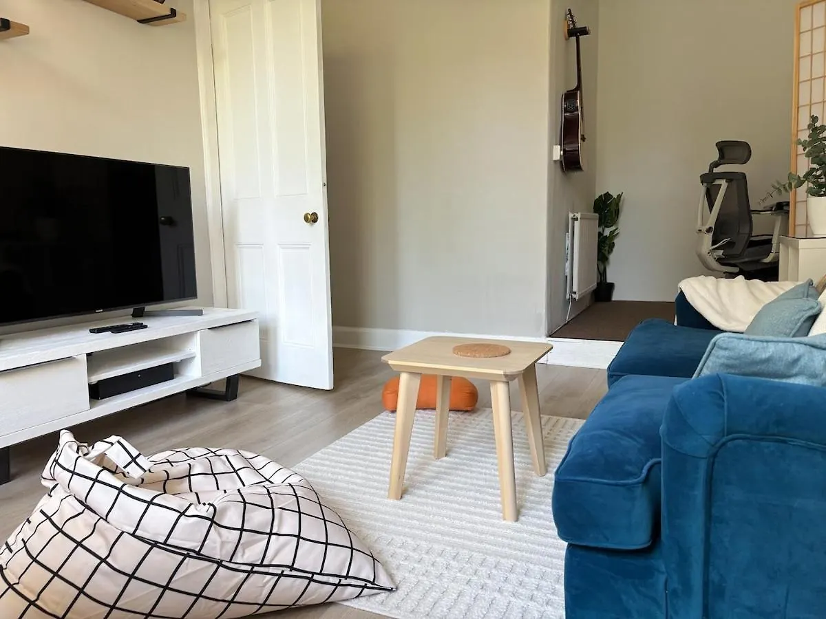 Appartamento Sunny Scandi Edinburgh Retreat 1Br, Close To Murrayfield And Convenient Transportation To City Centre Regno Unito